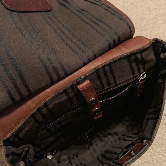 Frye Saddle Bag - Picture 5 of 8